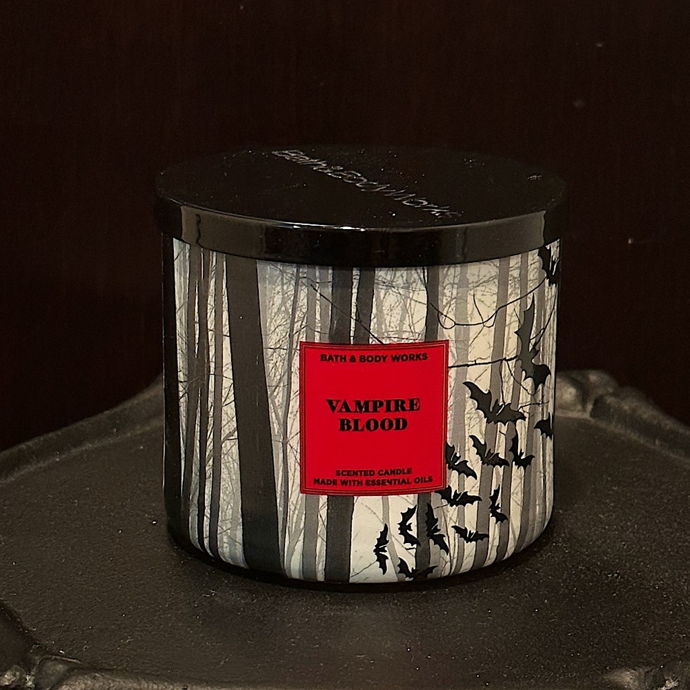Bath & Body Works Vampire Blood 3-Wick Candle. Halloween 2020 brand new.